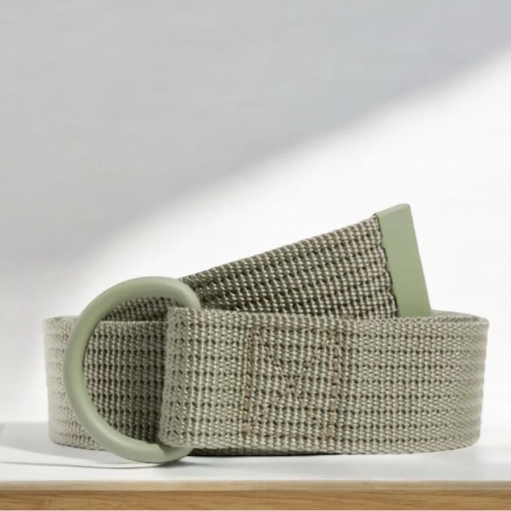 Men’s Vineyard Vines NWT‎ Vine Textured Webbing D-Ring On The Go Belt Sage Green